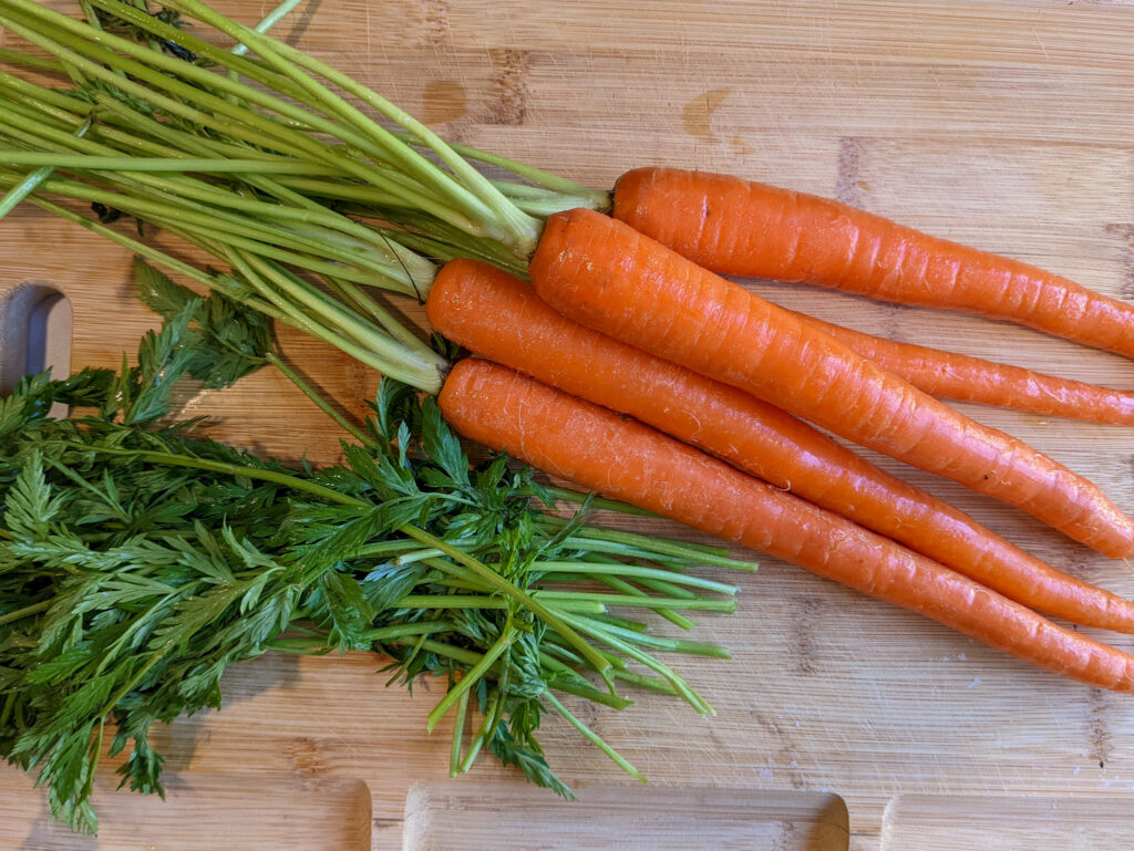 whole raw carrots 