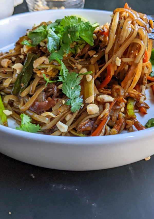 Vegetarian pad Thai served