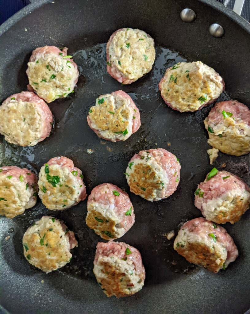 Browned pork meatballs 