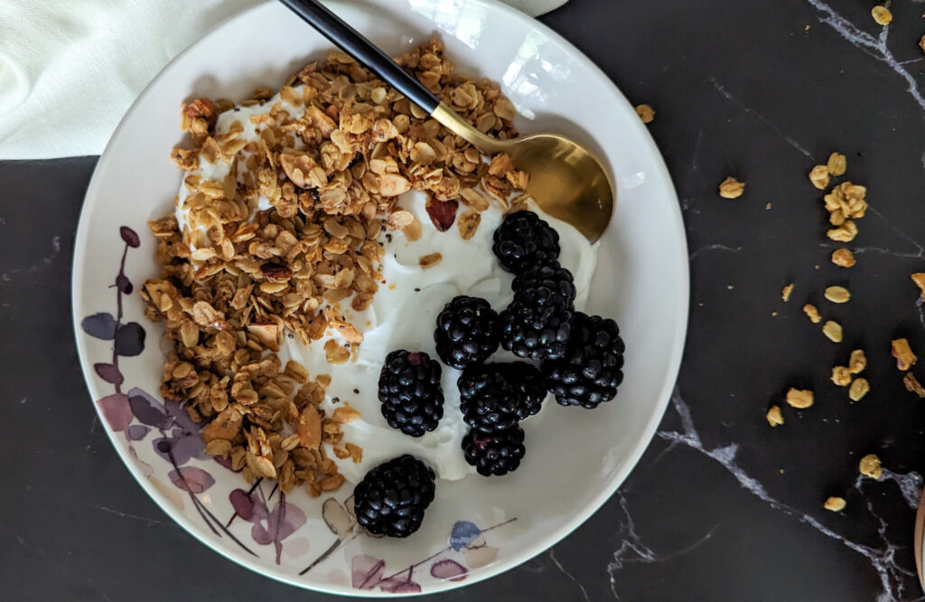 almond maple granola 