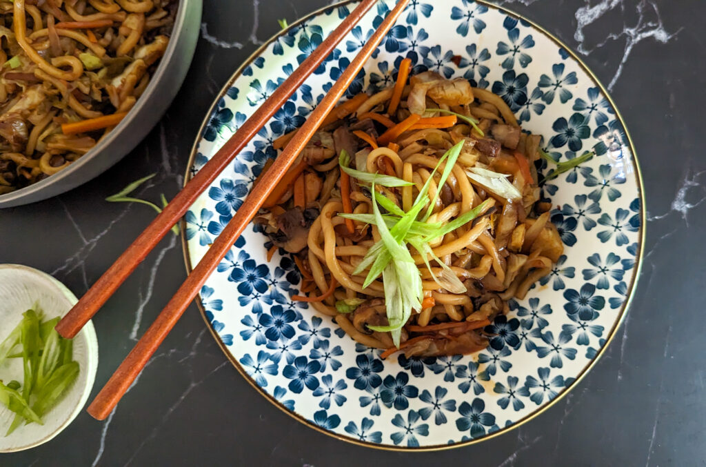 Vegtarian lo mein 