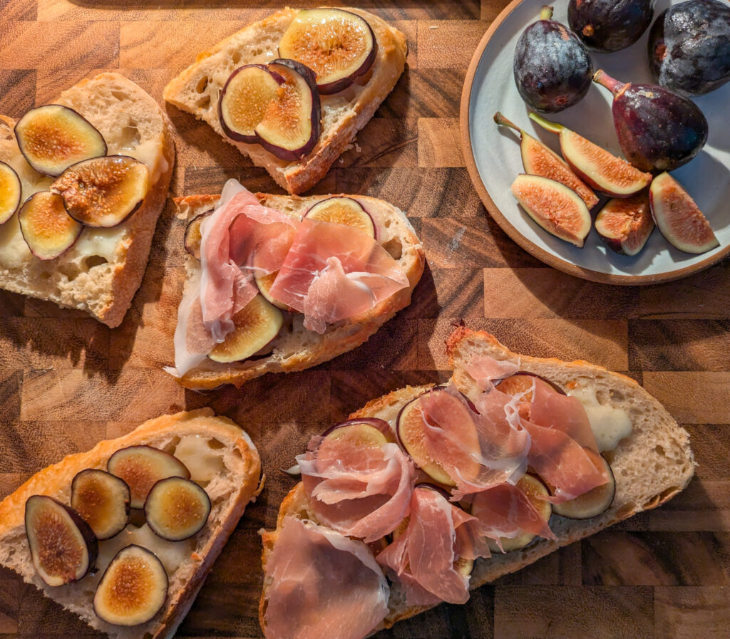 Fig Cheddar and Prosciutto Toast