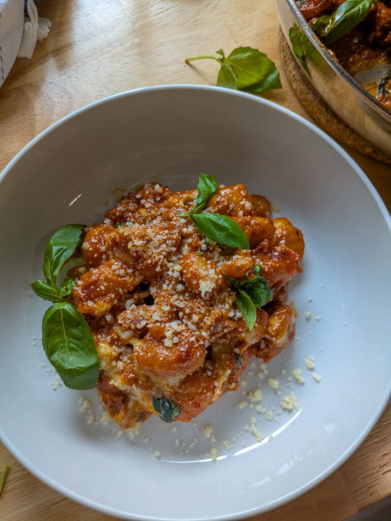 One pan Spicy Sausage and gnocchi a la vodka